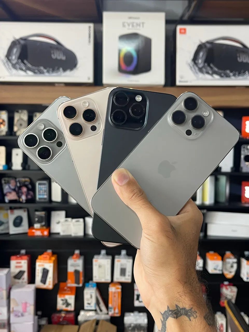 iPhone 16 Pro Max  - Foto 2