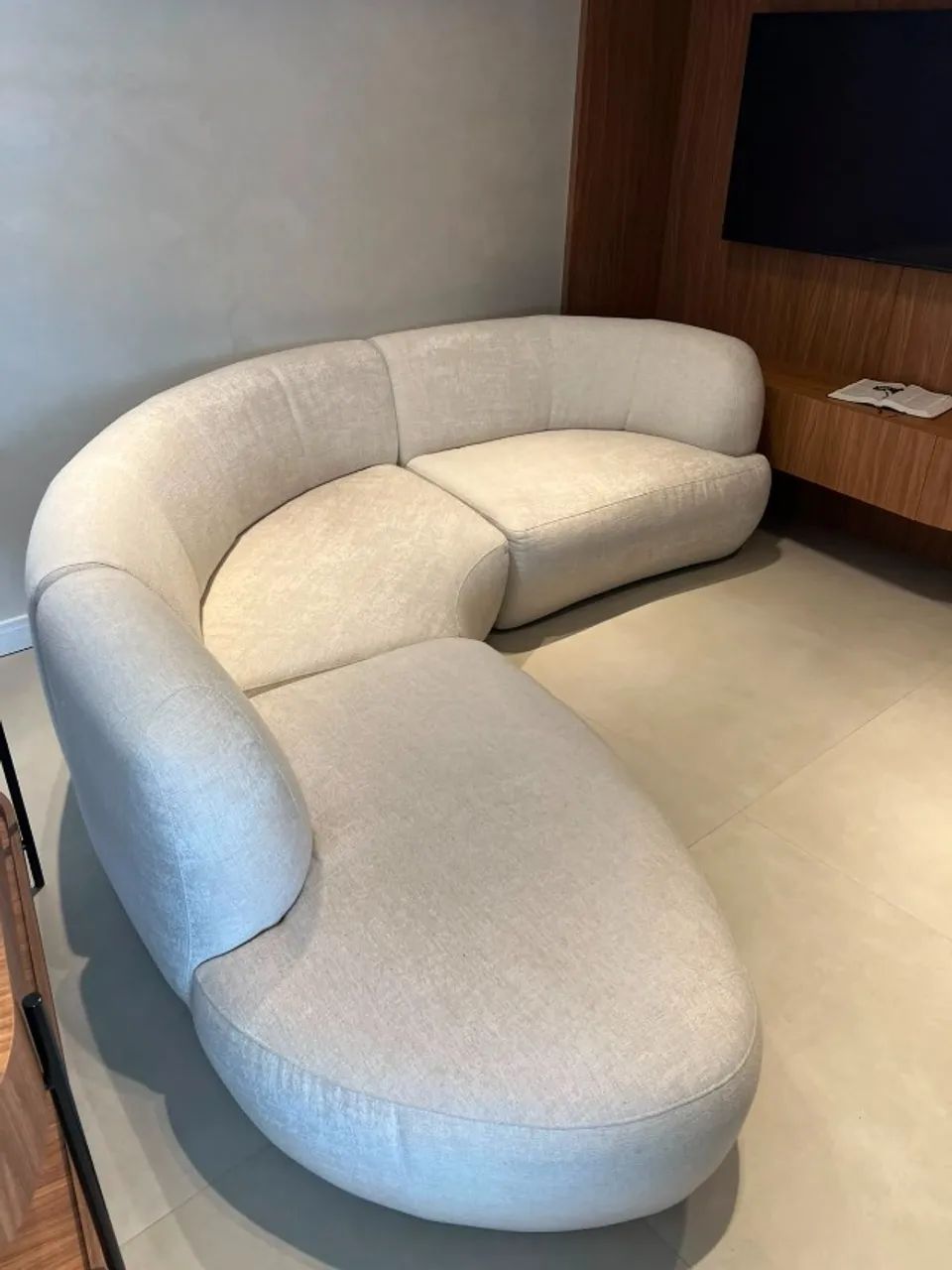 Sofá Modular Curvo Off-White Estofados Jardim - Moderno e Sofisticado - Foto 2