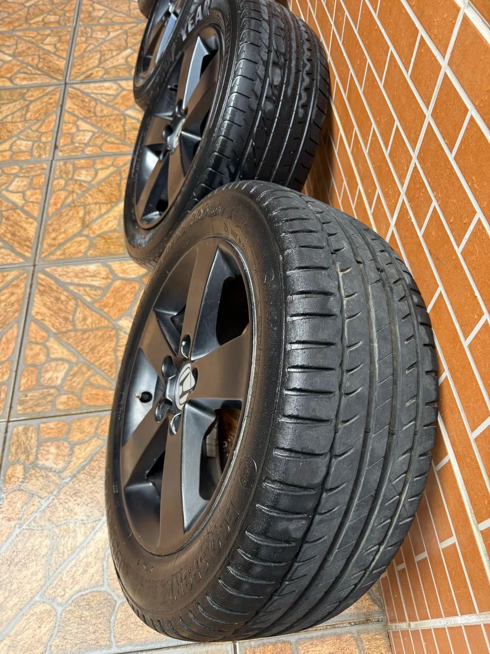 Rodas Aro 16 com pneus - Foto 4