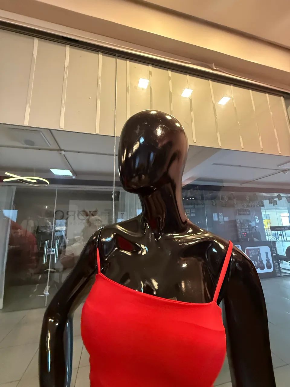 2 manequins femininos  - Foto 4