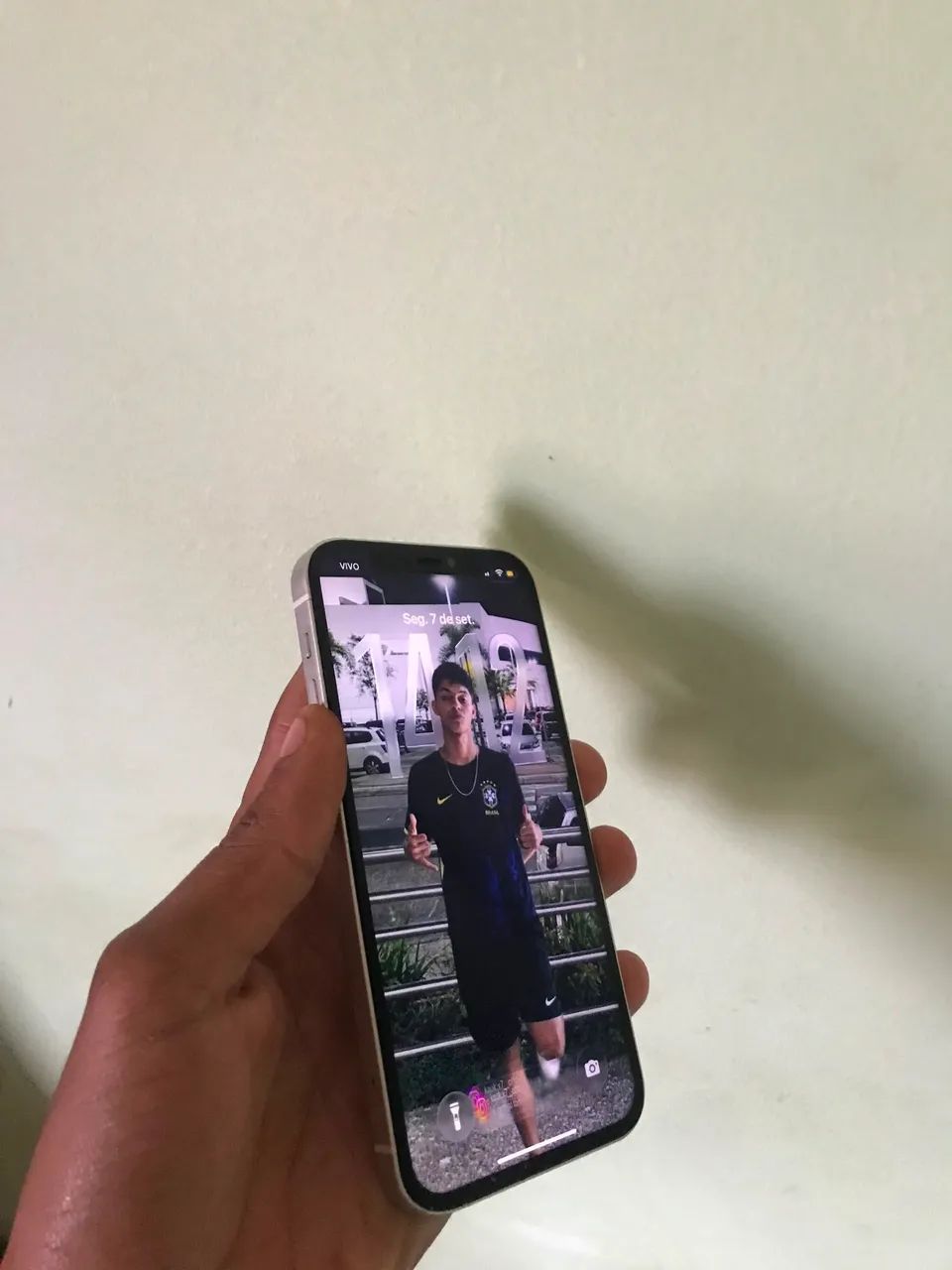 Troco iPhone 12 em outro iPhone superior com volta minha - Foto 3