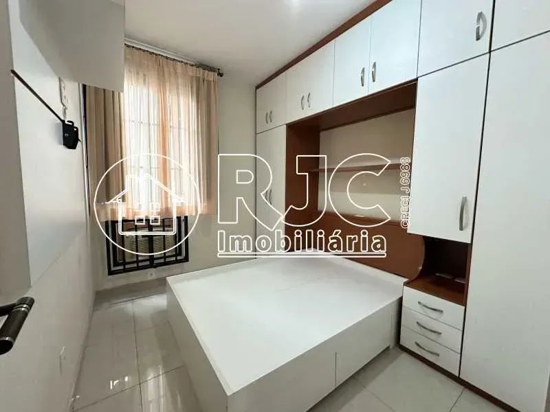 Amplo 4 quartos varandão 2 vagas e juntinho metro - Foto 5