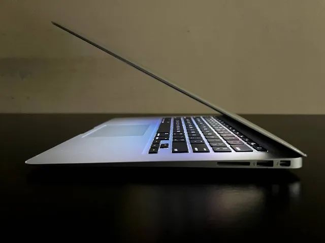 MacBook Air 2017 Core i7 - Foto 3