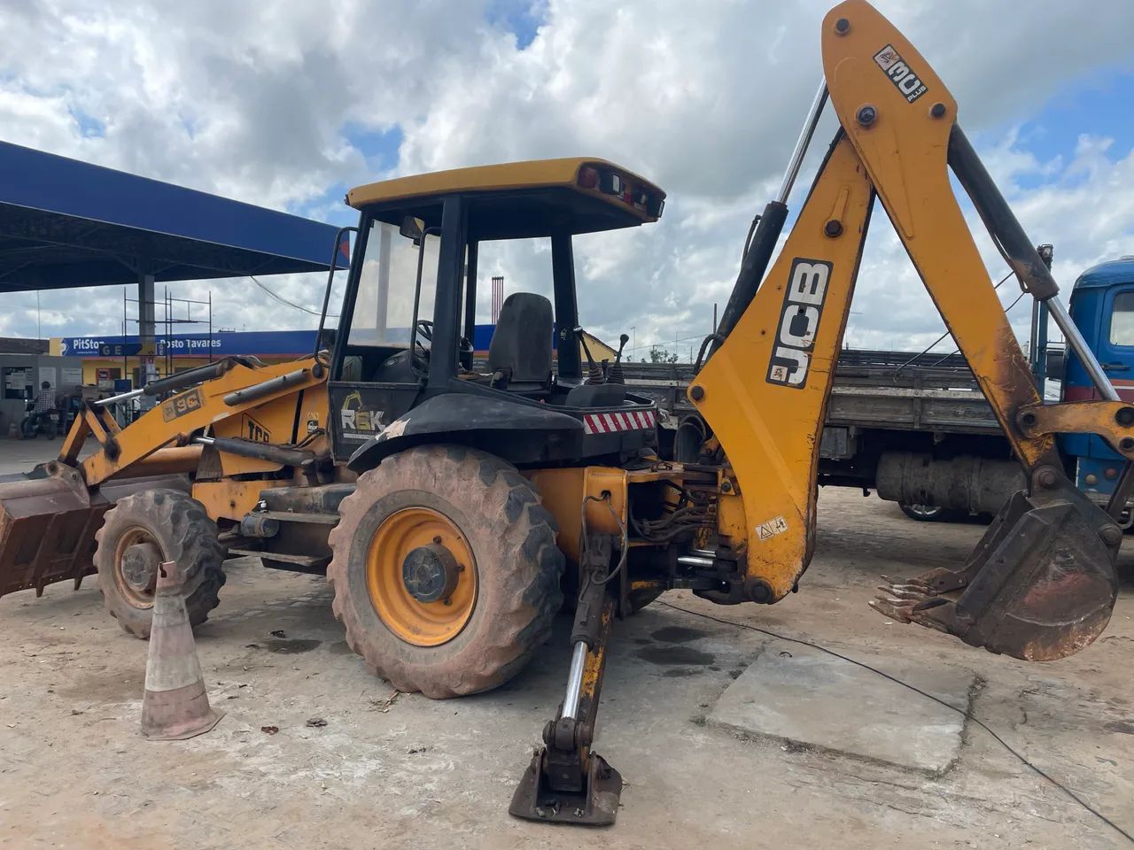 Retroescavadeira JCB 3c Plus 4x4 2011 - Foto 3