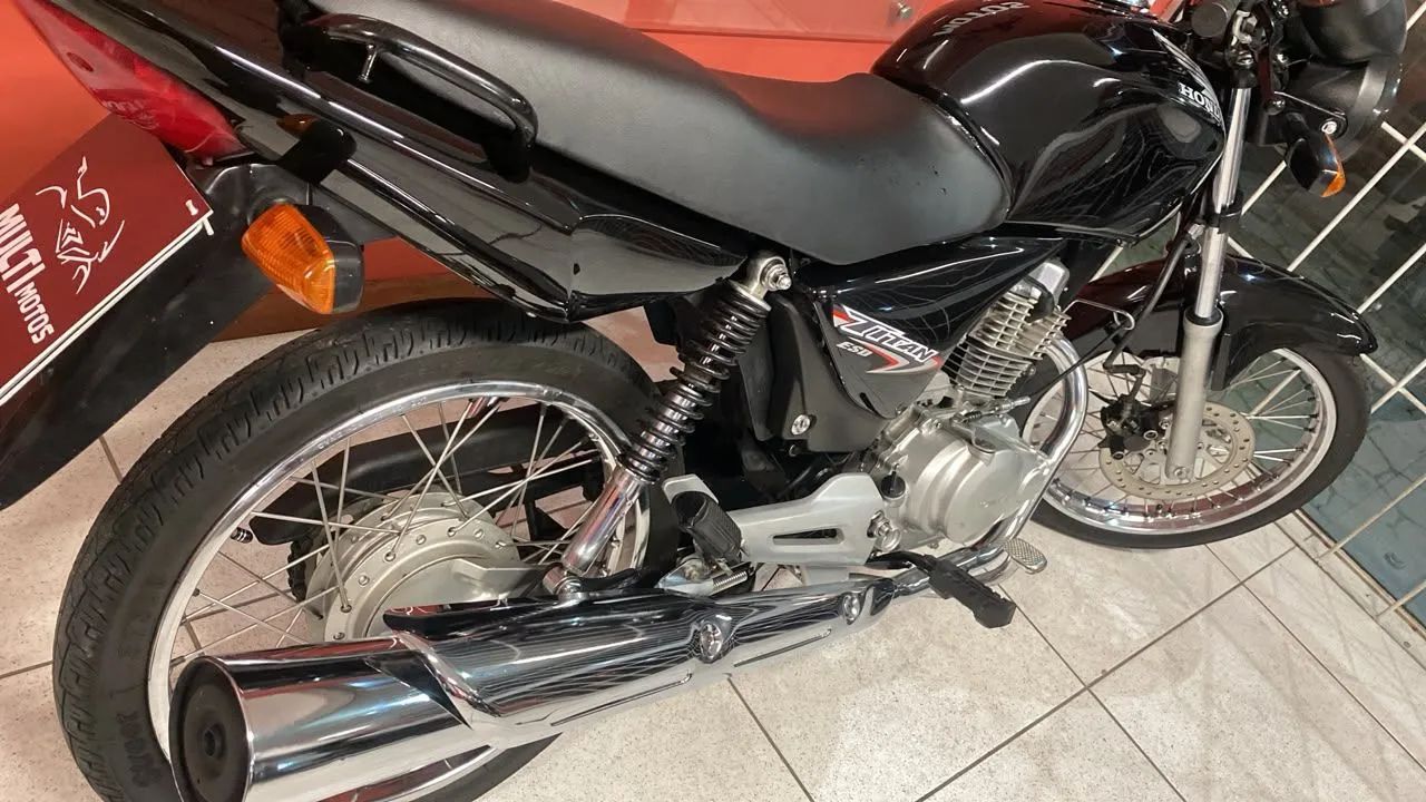 TITAN 150 ESD 2006 - Foto 3