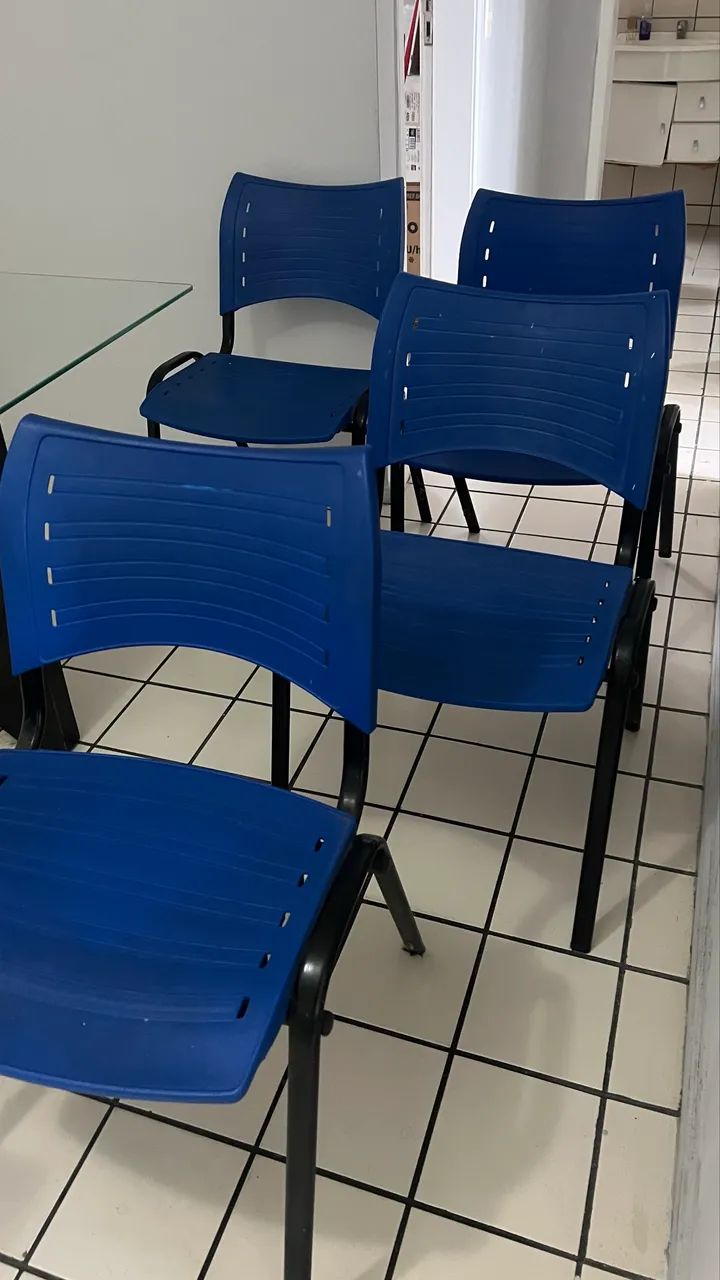 Esta cadeira estilo "Iso" azul - 4 unidades  - Foto 4