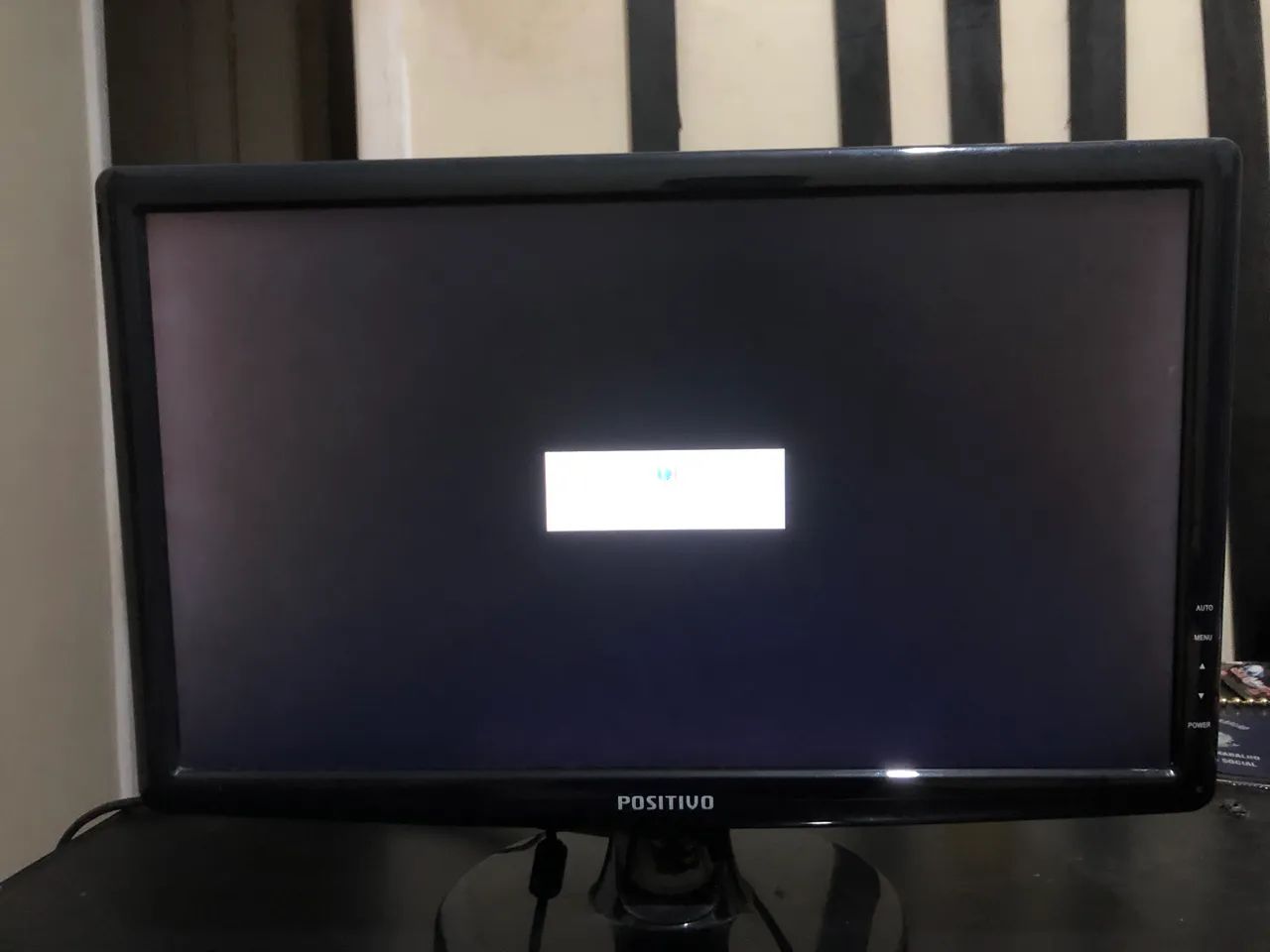 Monitor Positivo 18,5? - Funcionando - Barato - Foto 4