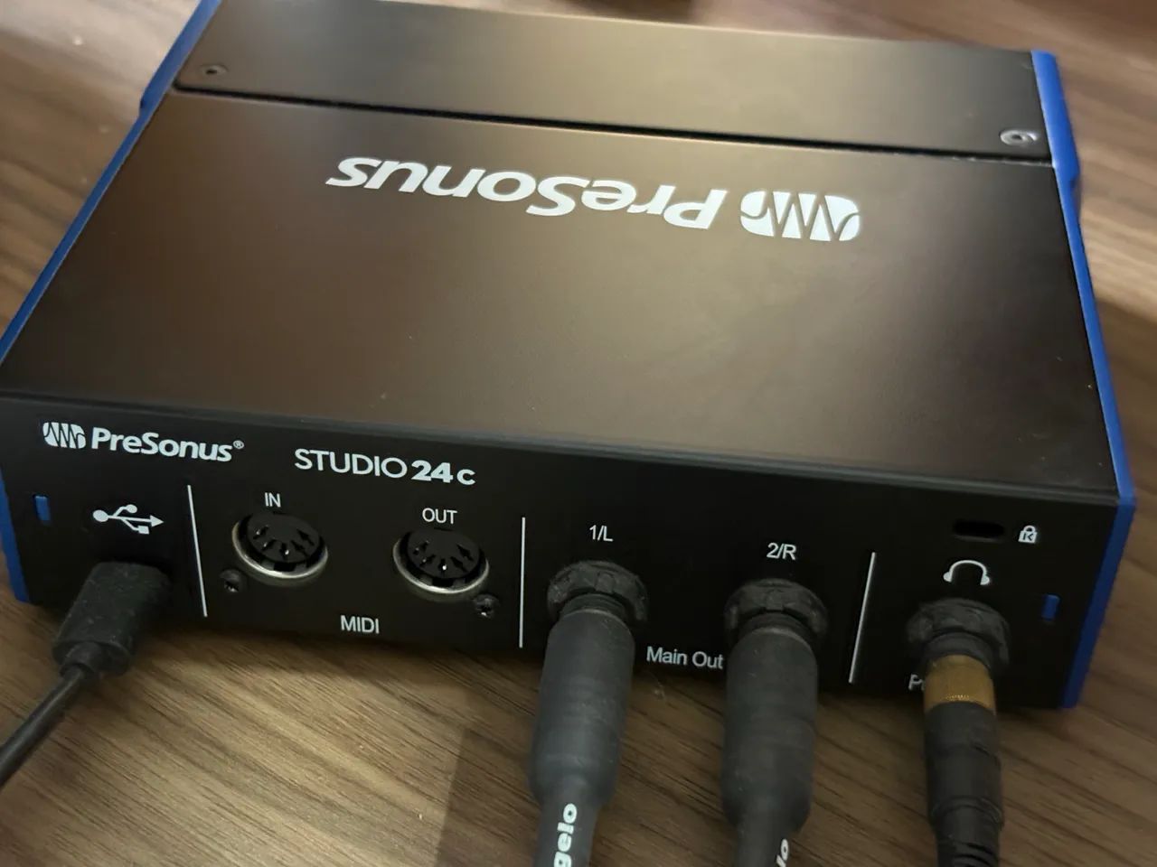 Interface de Áudio Presonus Studio 24c - Foto 3