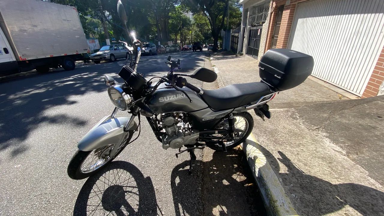 Suzuki GS120