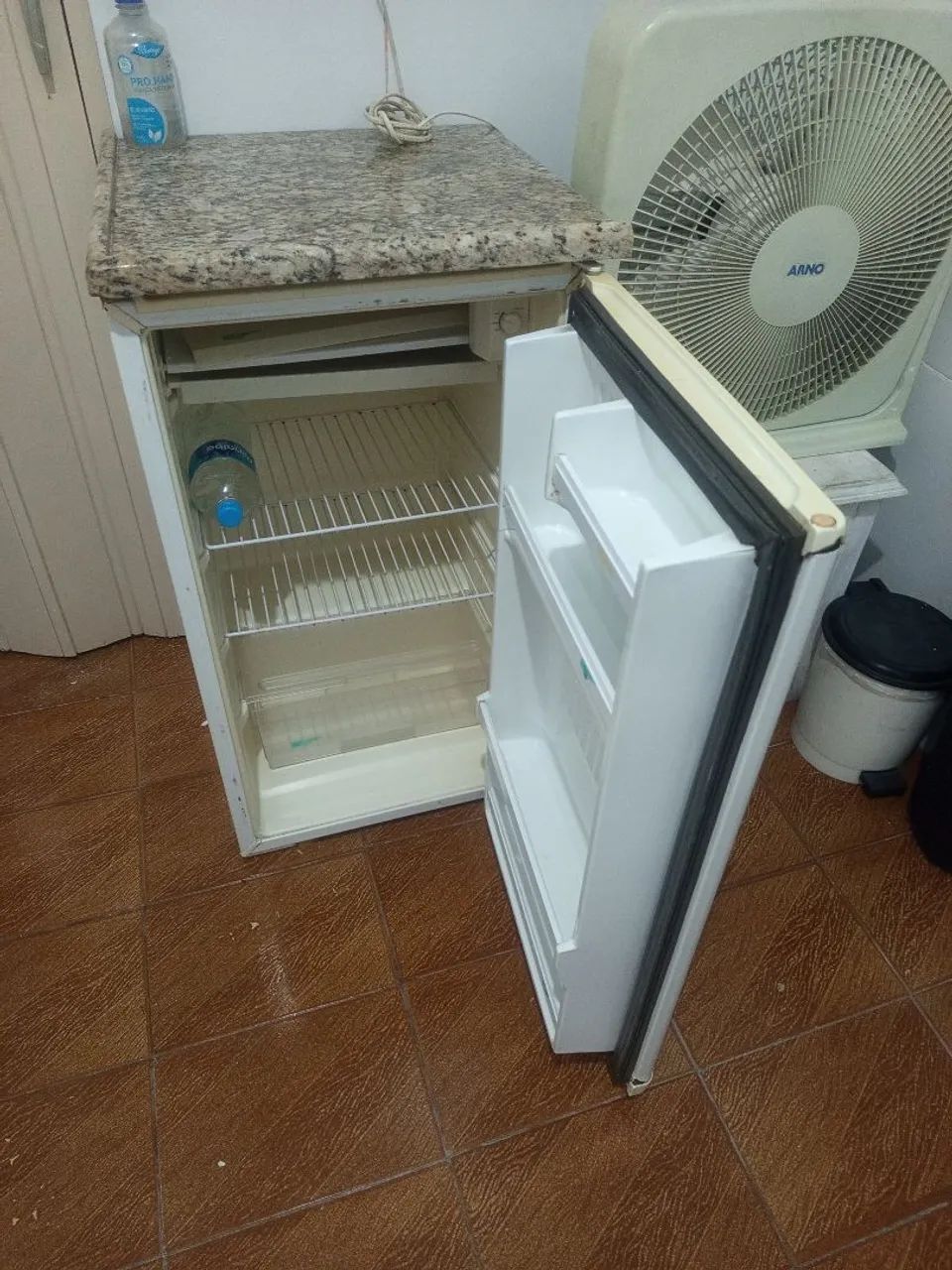 Frigobar excelente estado de conservação  - Foto 4