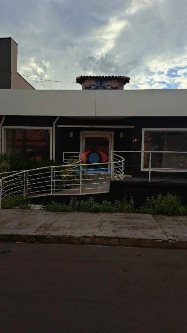 Casa - Comercial à venda, 3 suítes, Centro - Indaiatuba/SP