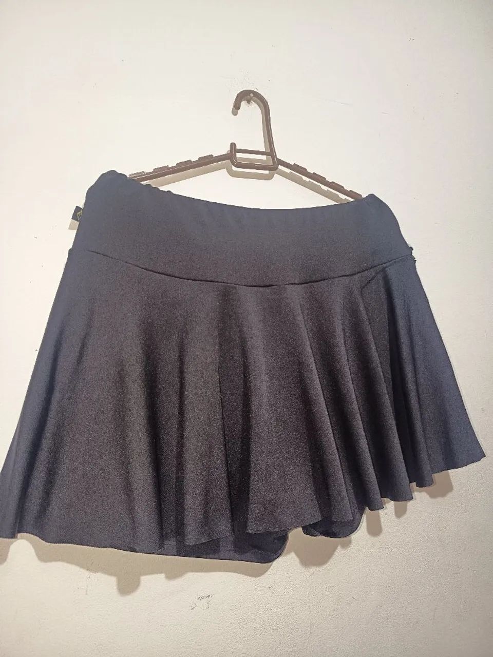 Shorts saia preta exg - Foto 3
