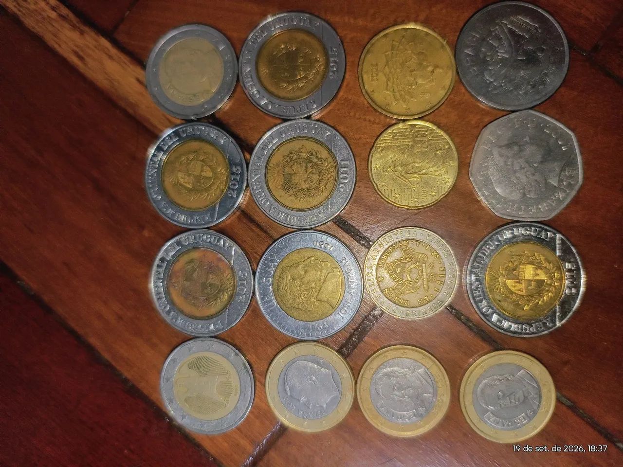 Moedas antigas de outros paises - Foto 2