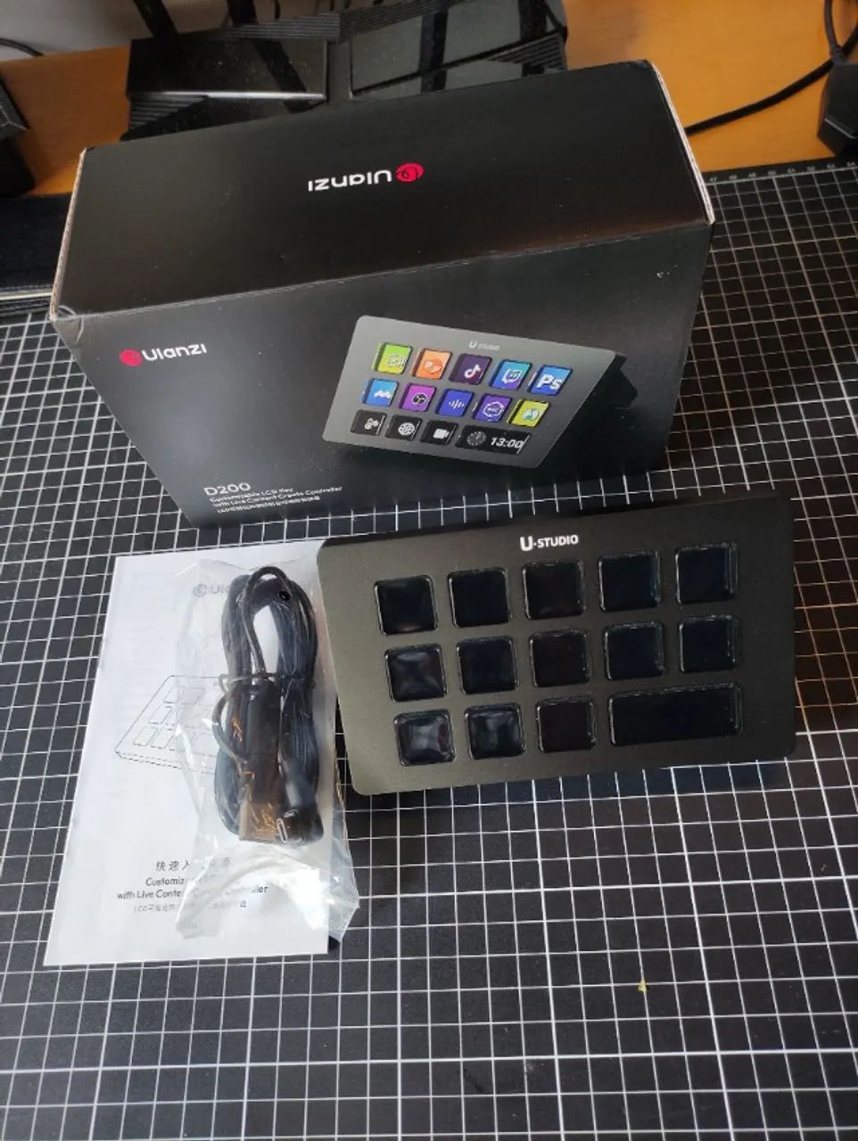 Ulanzi D200 Stream Deck 13 Teclas LCD zerado