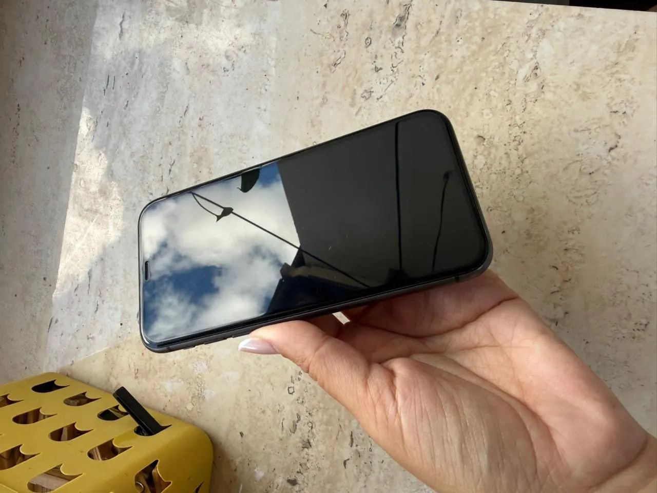 iPhone 11 64 GB - Funcionando Perfeitamente - Foto 3
