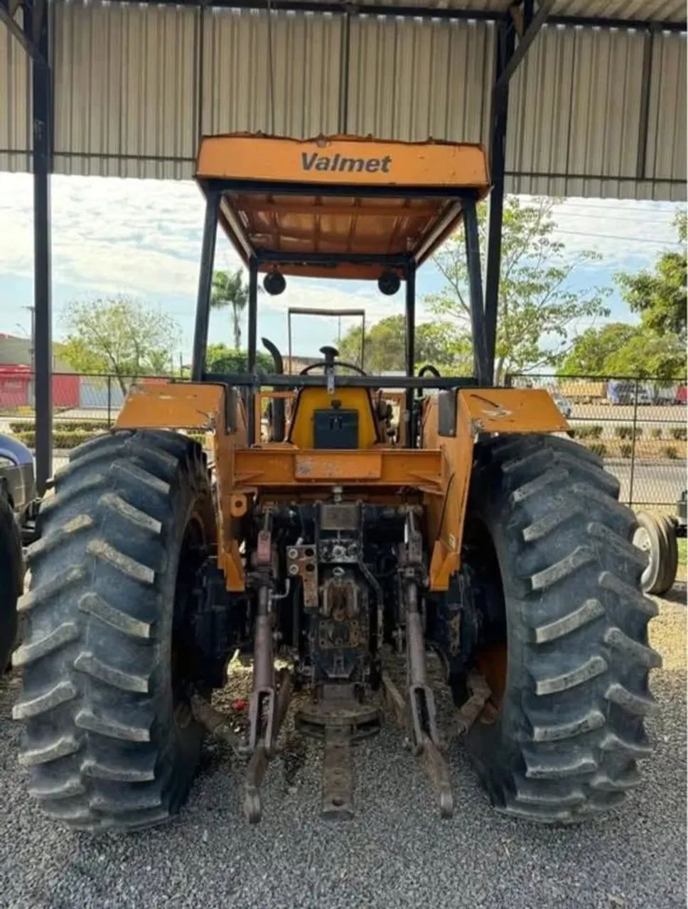 VENDE-SE VALMET 128 4×4 - Foto 3