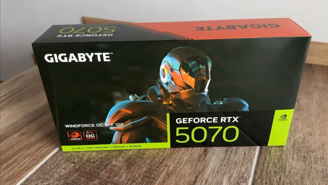 RTX 5070 OC GIGABYTE - Foto 4