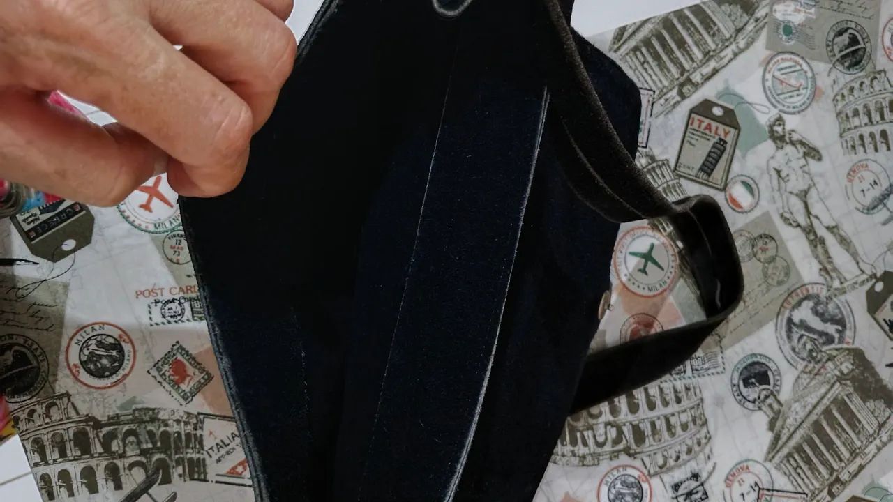 Bolsa Couro Legítimo peça única sem igual  - Foto 4