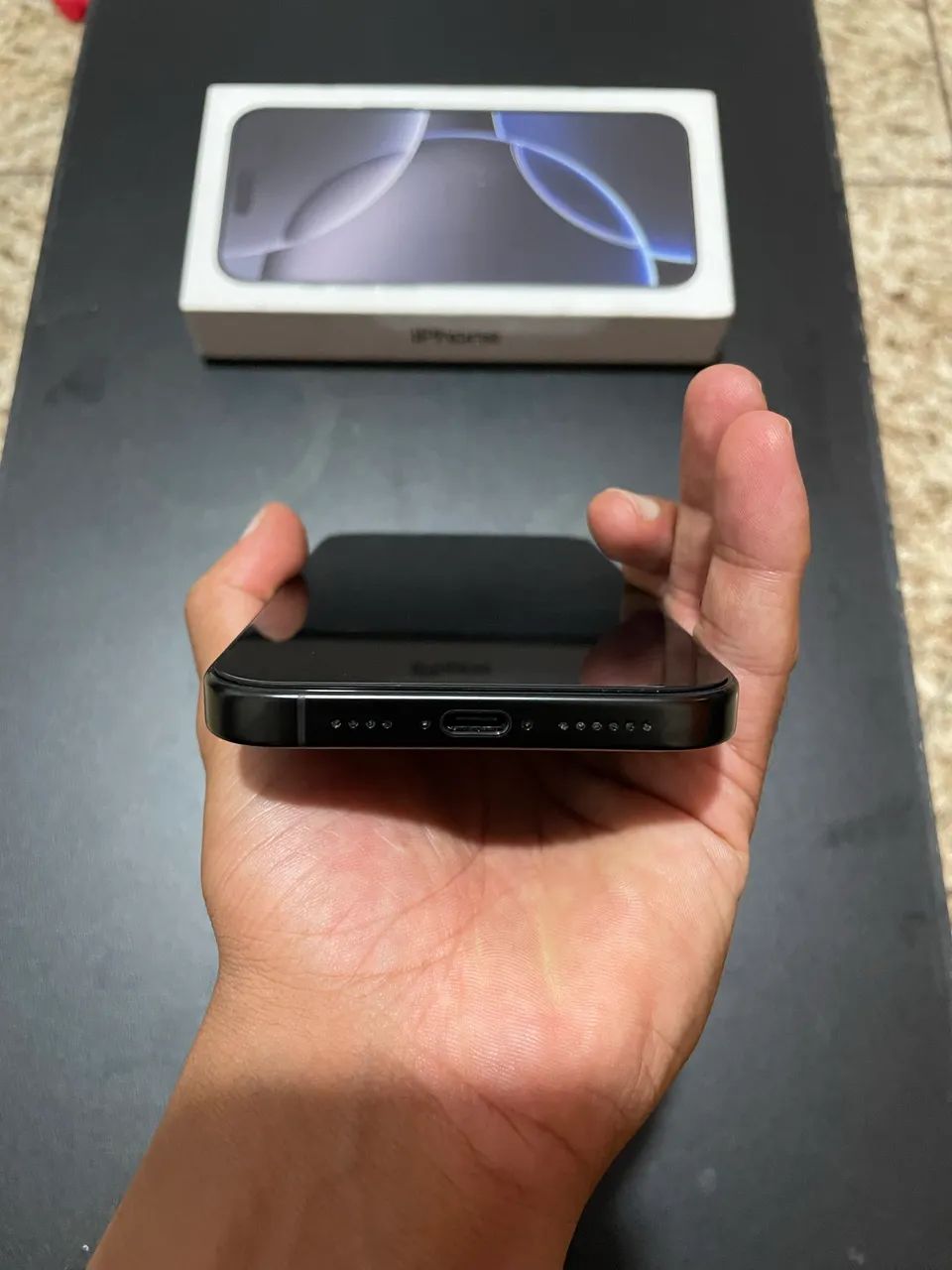 iPhone 16 Pro Max - Foto 4