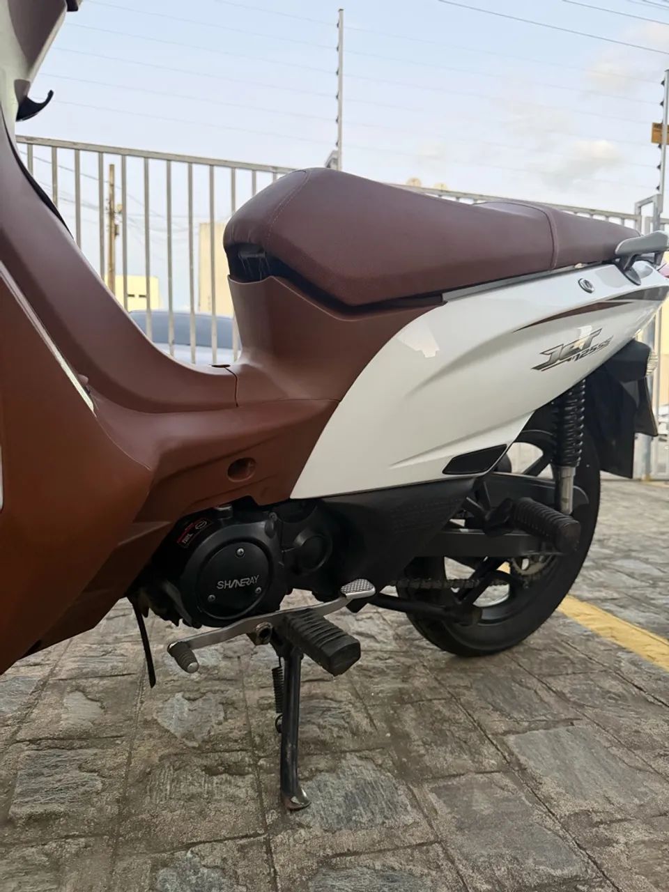 Jet 125 - Foto 2