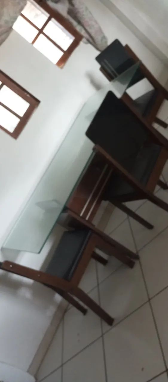 Mesa de jantar retangular tampo de vidro com 3 cadeiras  - Foto 3