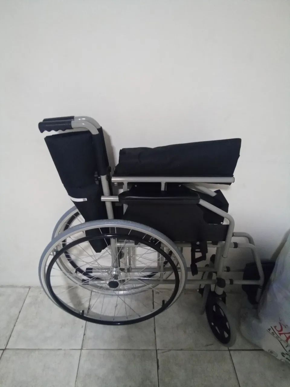 Cadeira de rodas  - Foto 4