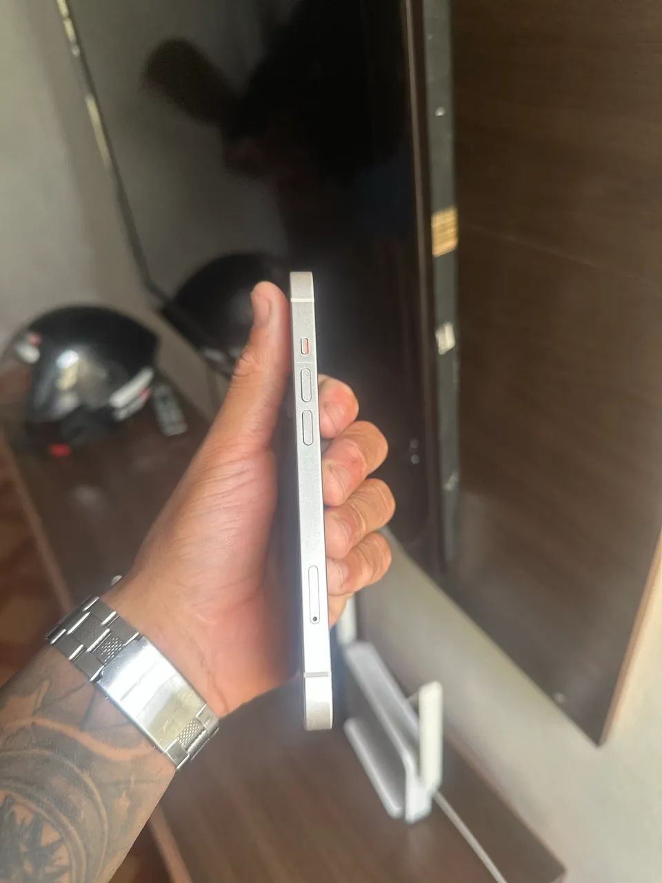 IPHONE 14 128 GB - Celular impecável  - Foto 2