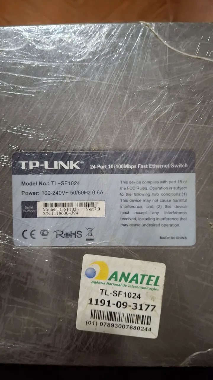 Switch TP-LINK em ótimo estado