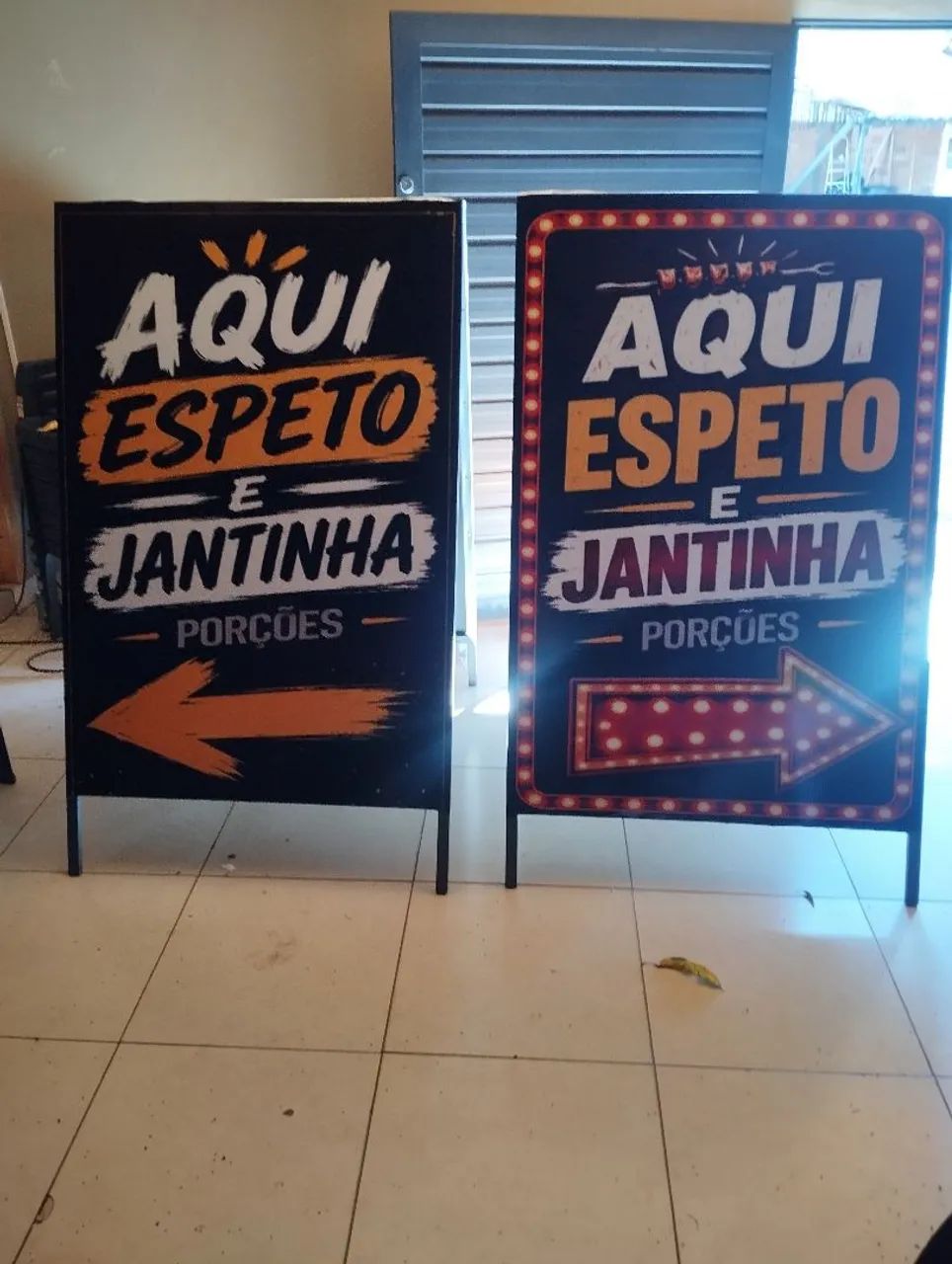 Vendo 2 cavalete novos