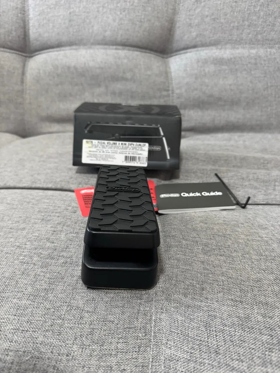 Pedal de volume Dunlop dvp4 mini com caixa e tags - Foto 2
