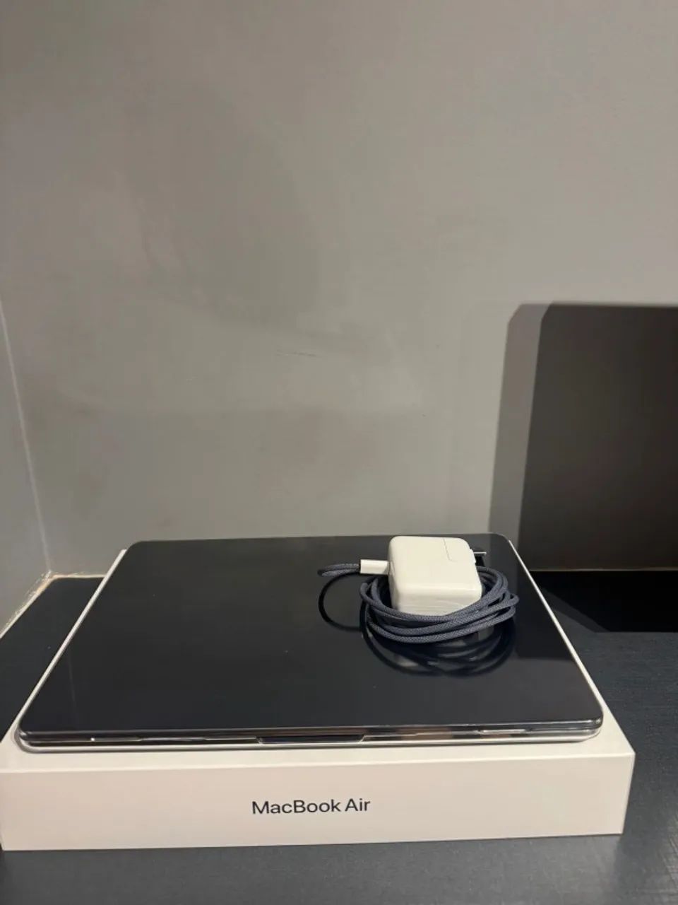 MacBook Air M2 16GB 256GB Azul Midnight ? Bateria 100%, Impecável