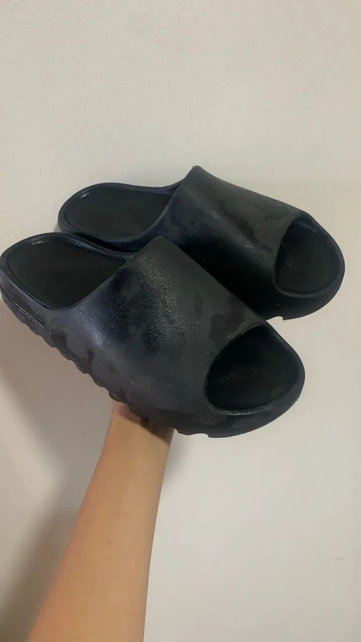 chinelo slide nuvem
