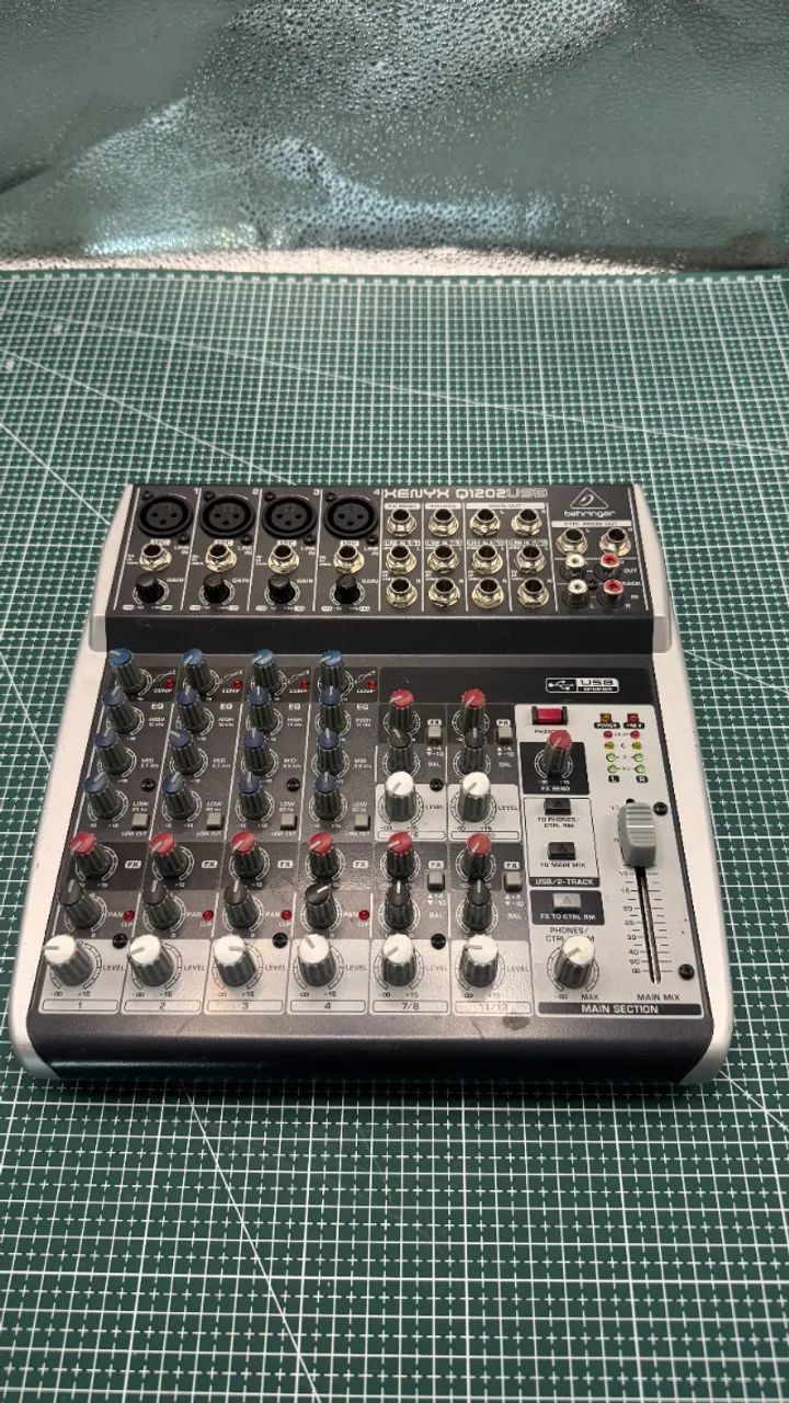 BEHRINGER XENYX 1202USB mesa de som mixer  - Foto 4