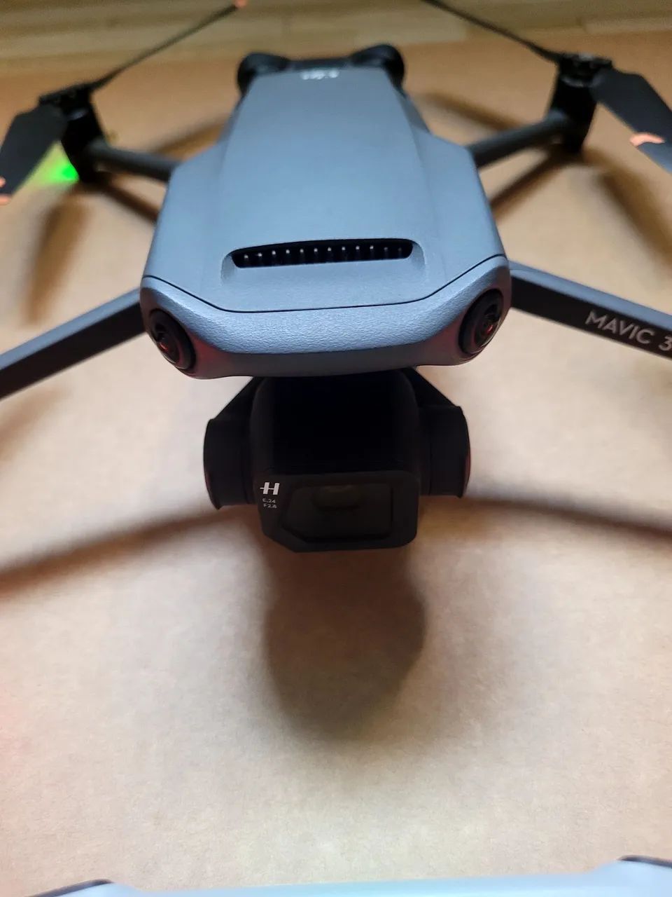 DJI Mavic 3 Classic  - Foto 2