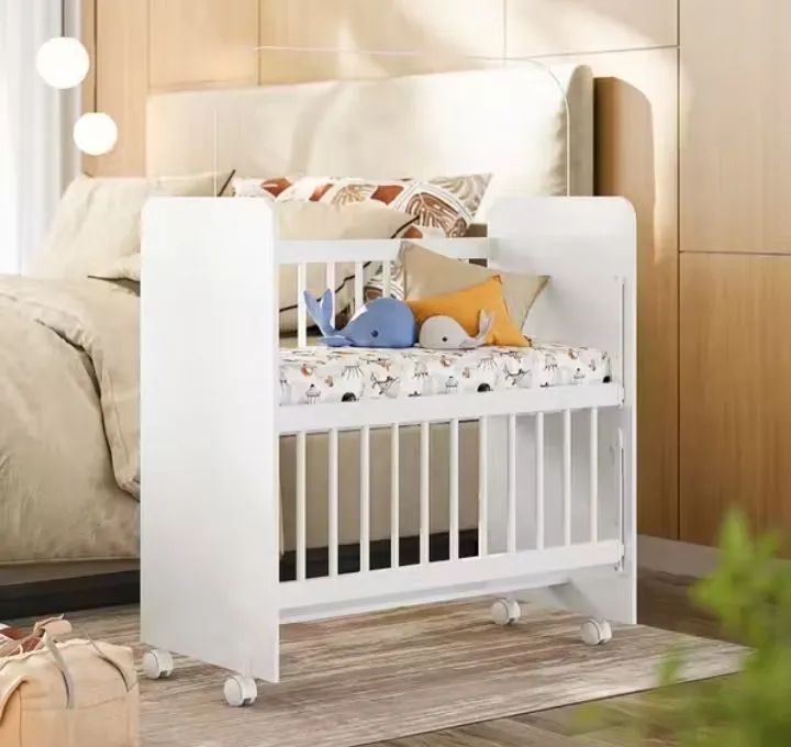 Mini Berço com grade móvel + Colchão + lençol + suporte para mosqueteiro - Foto 2