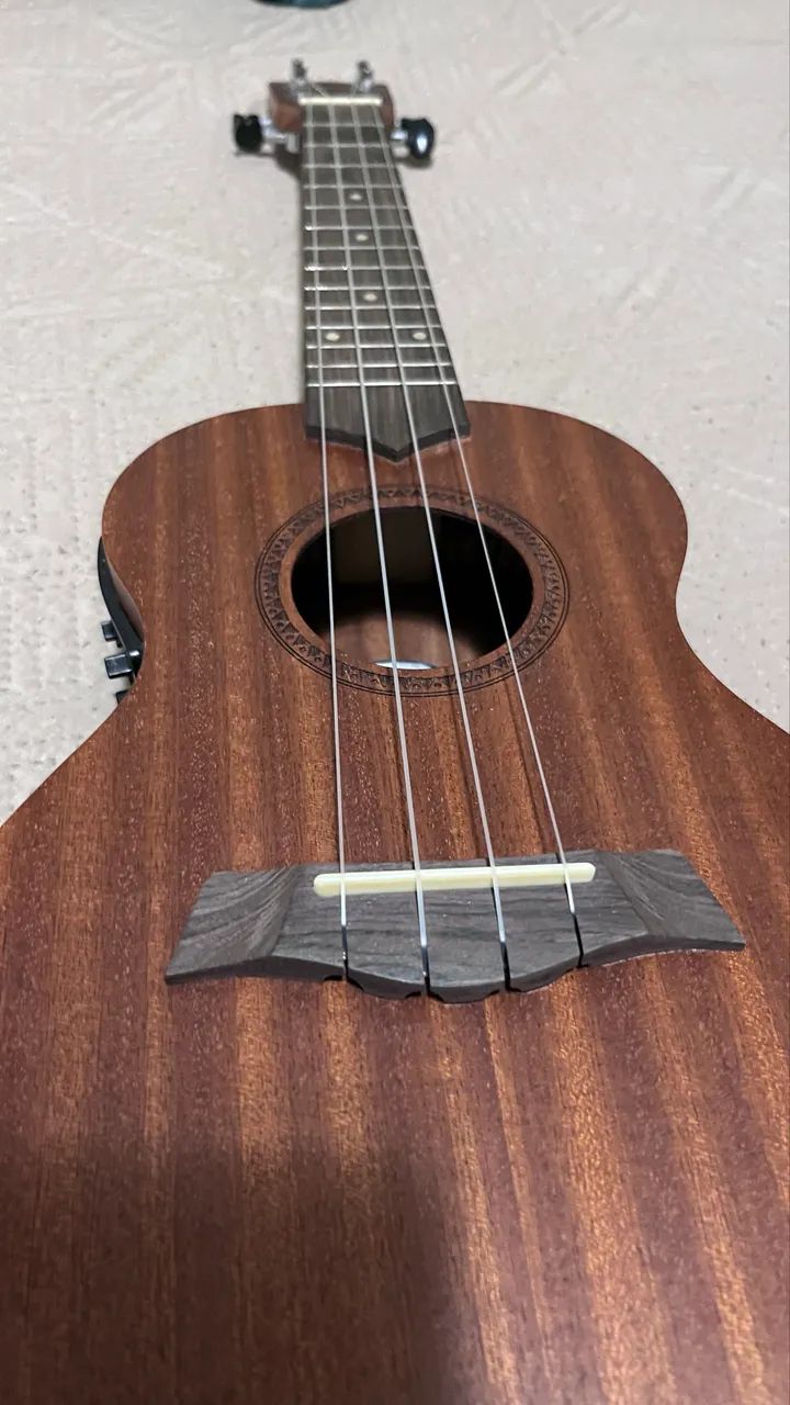 UKULELE - Foto 3