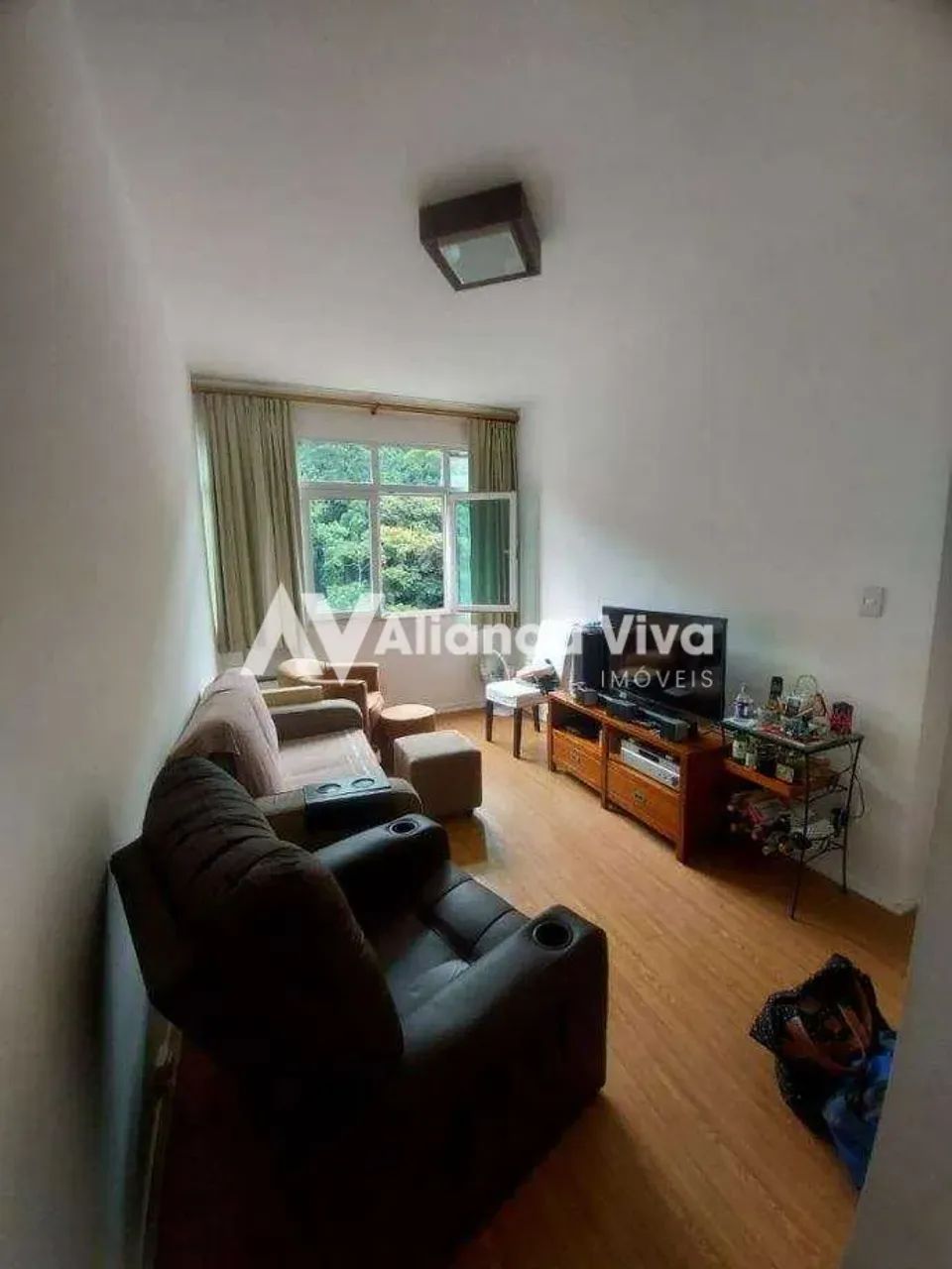 Laranjeiras | Apartamento 2 quartos, sendo 1 suite
