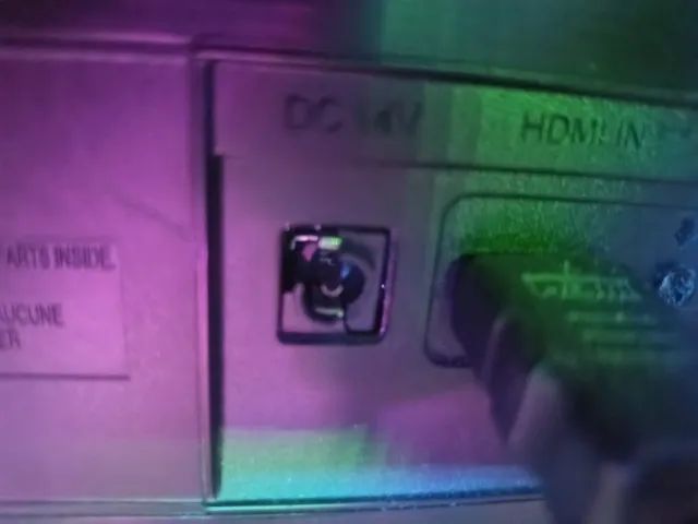 Monitor samsung 21.5" S22E310 - acompanha fonte e funciona normalmente - Foto 2