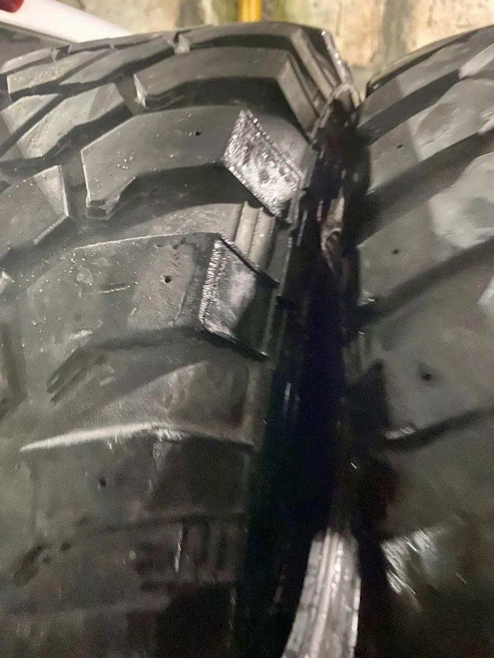 Pneu MUD aro 17 - Foto 3