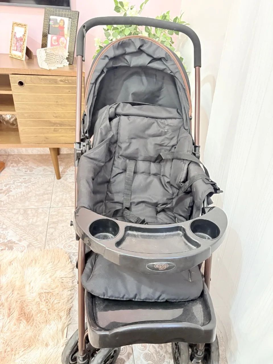 Carrinho de bebe com bebê conforto Cosco - Foto 2