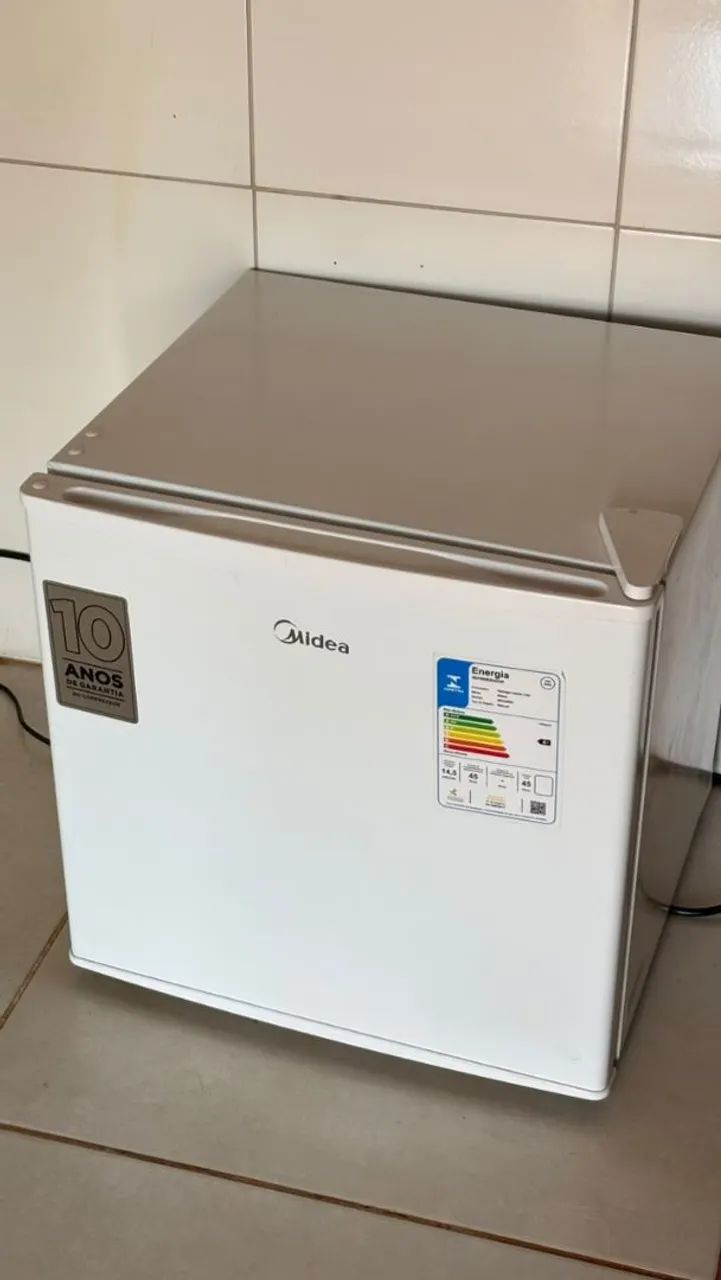Frigobar Midea 45Lt