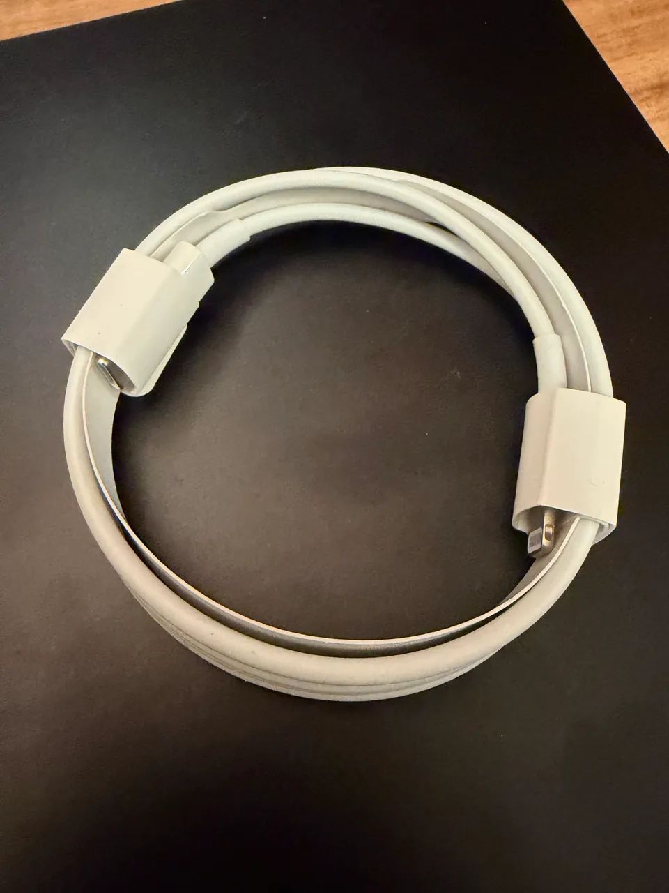 2 Cabos Originais Apple Lightning para USB-C