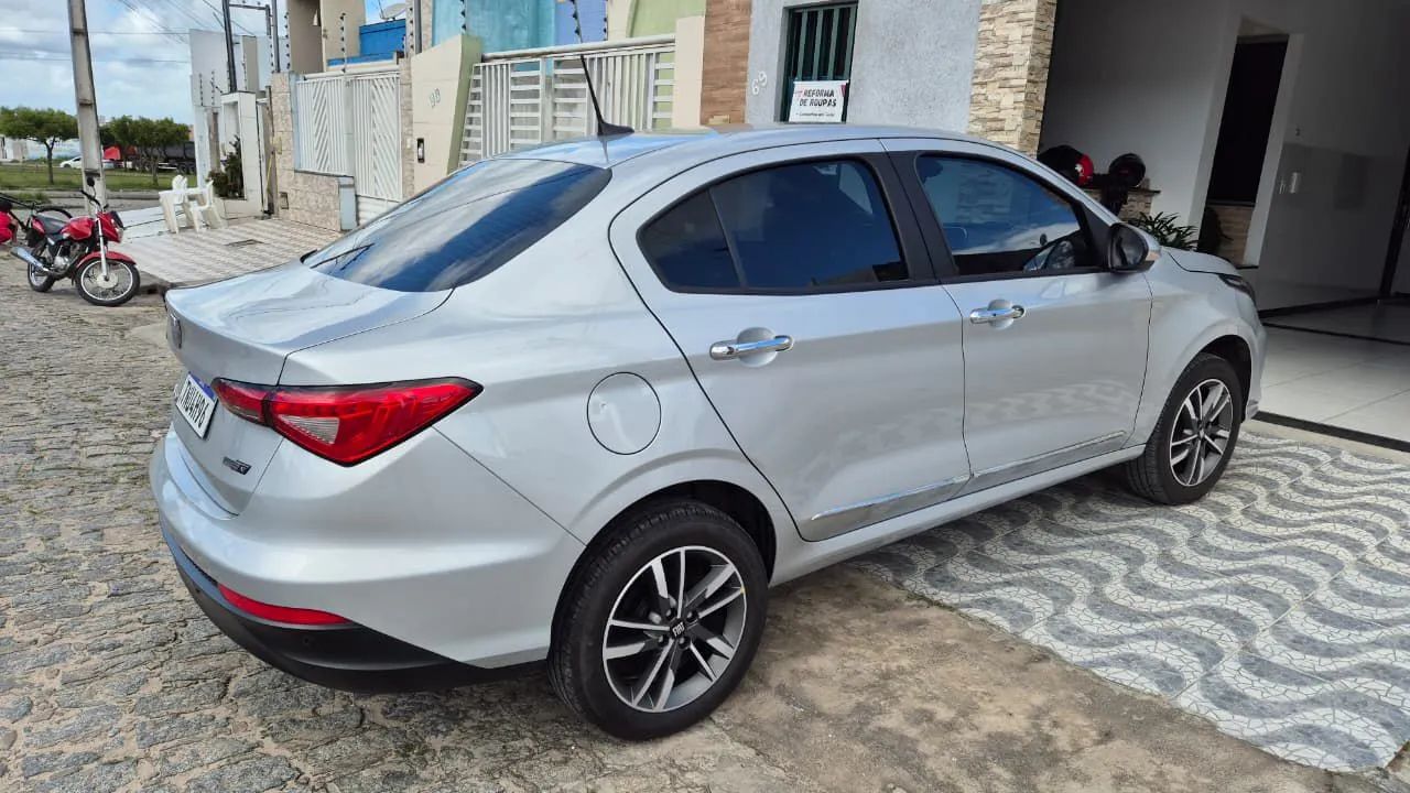 Fiat Cronos Precision 1.3 16V Flex Aut. 2025 - Foto 4