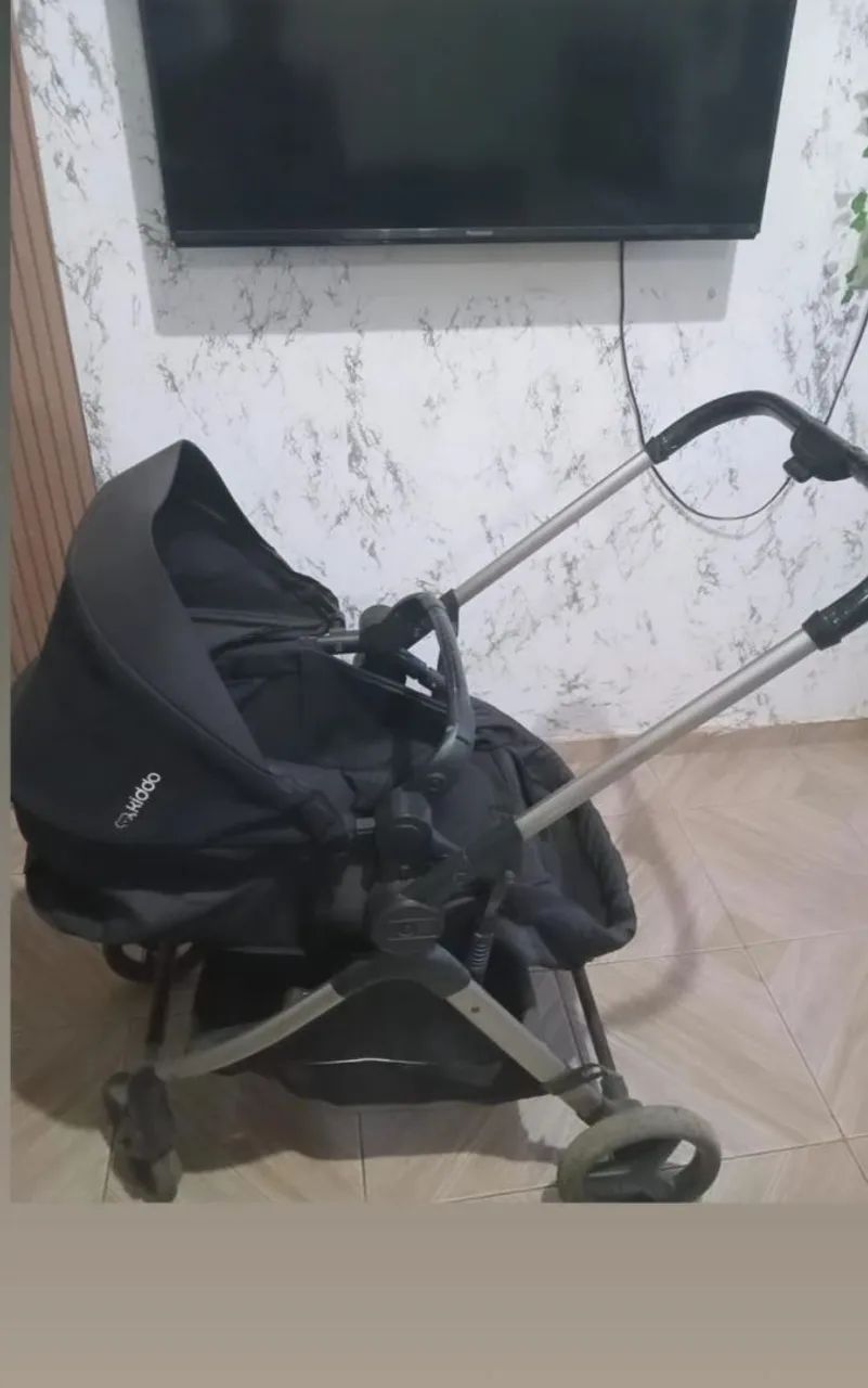 ?CARRINHO DE BEBÊ DISPONÍVEL ?
