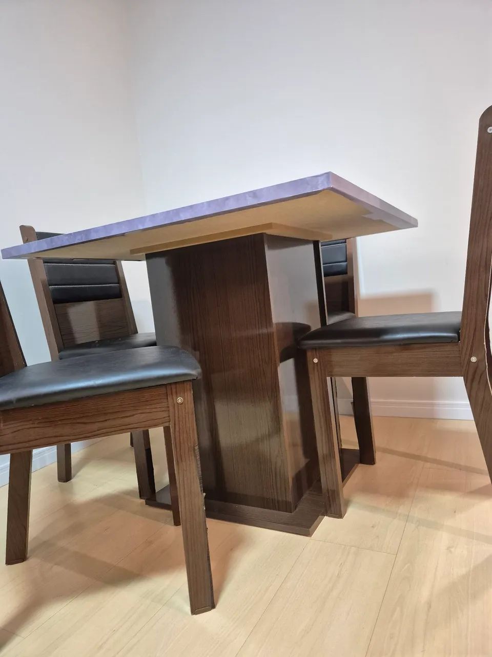 Mesa com 4 cadeiras - Foto 4