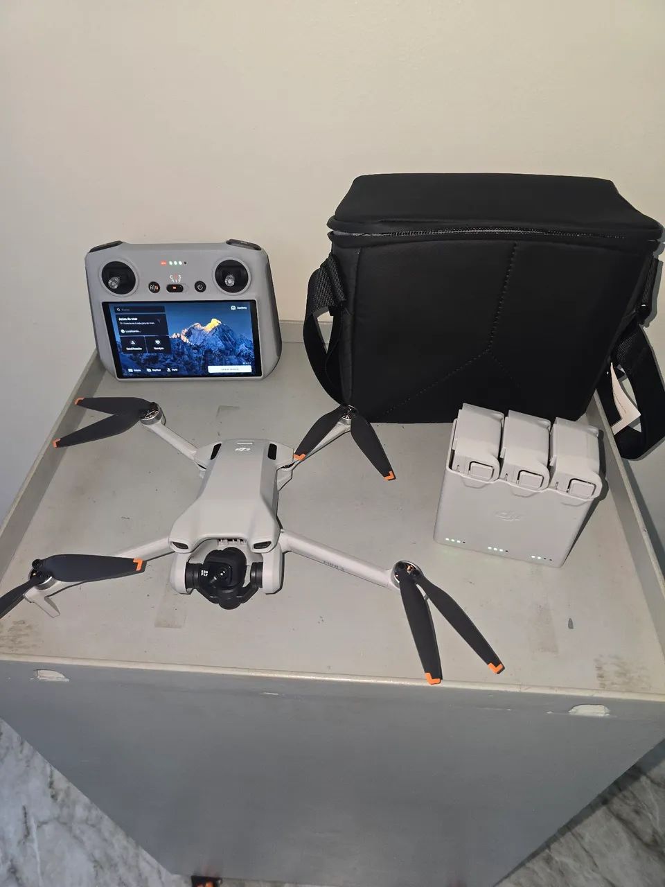 Drone DJI Mini 3 combo fly more c/ tela novo - Foto 4
