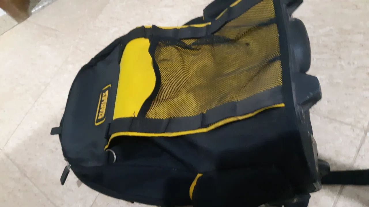 Vende se,  Bolsa cargo Stanley com rodas  - Foto 2