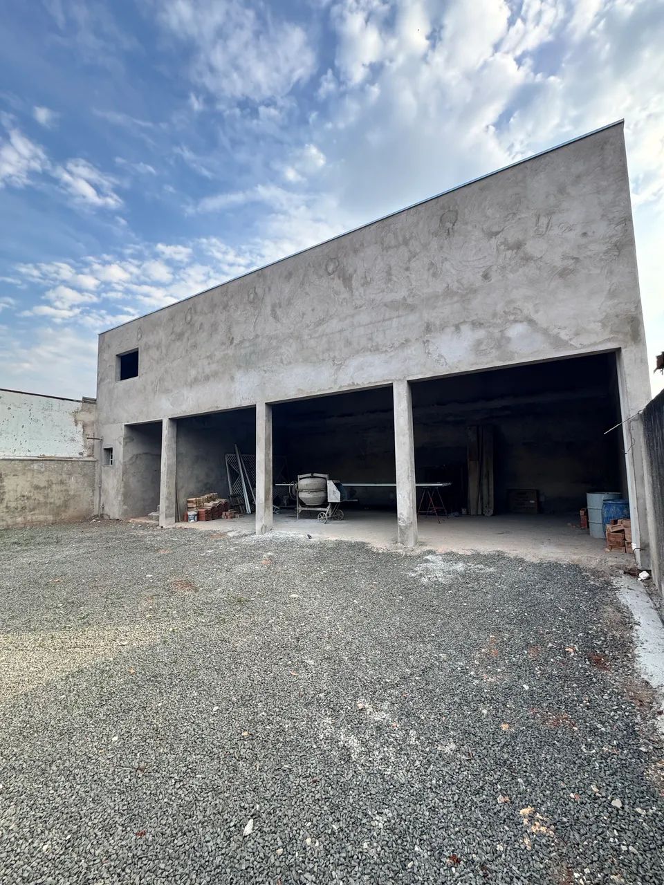 Barracão novo cambuí 