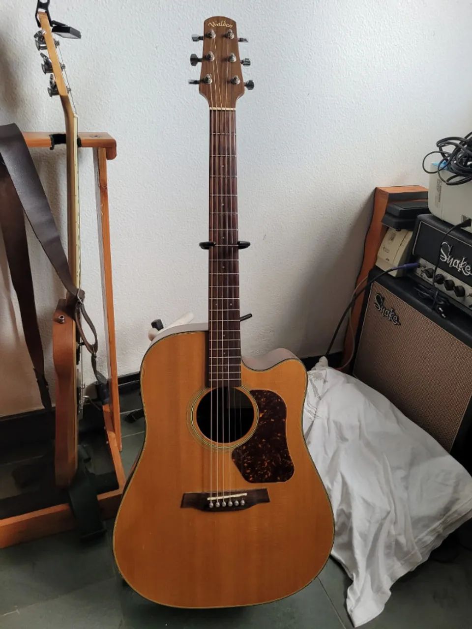 Violão Walden d560