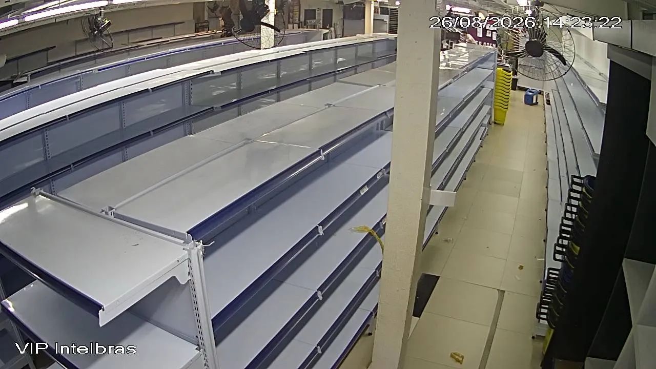 Prateleiras para supermercados e lojas